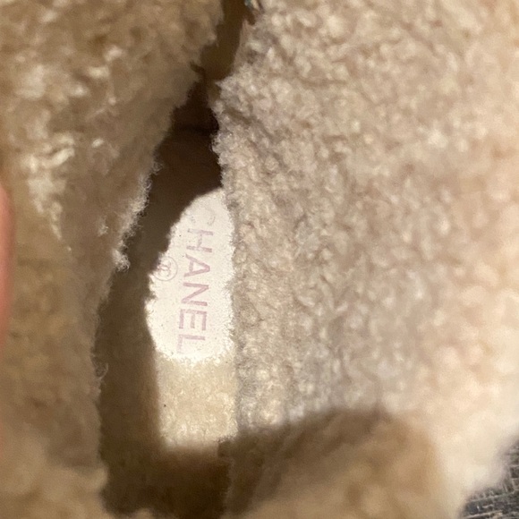 Chanel suede shearling cap toe winter boots/ TAKING OFFERS - Picture 7 of 12
